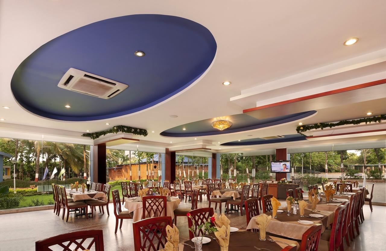 Mayur Aaditya Resort Dharwad Eksteriør bilde