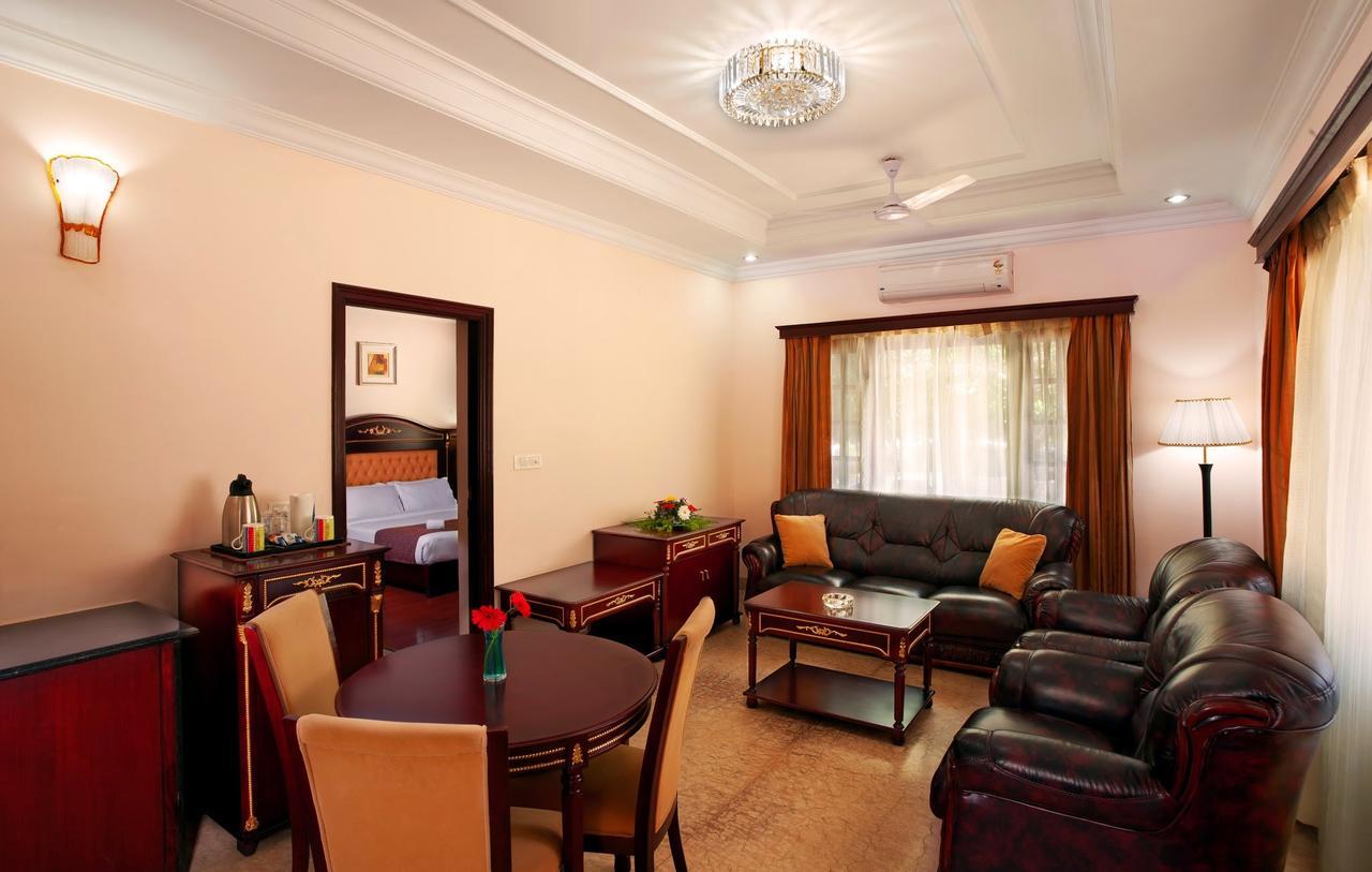 Mayur Aaditya Resort Dharwad Eksteriør bilde