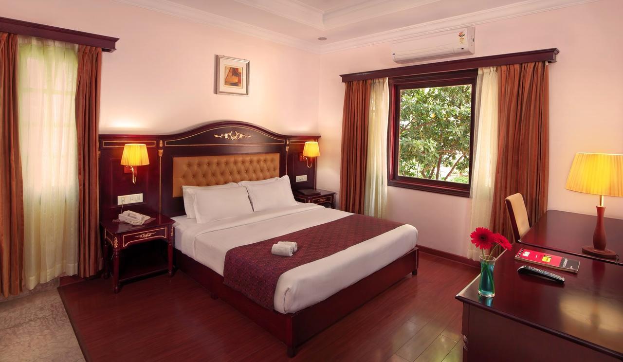 Mayur Aaditya Resort Dharwad Eksteriør bilde